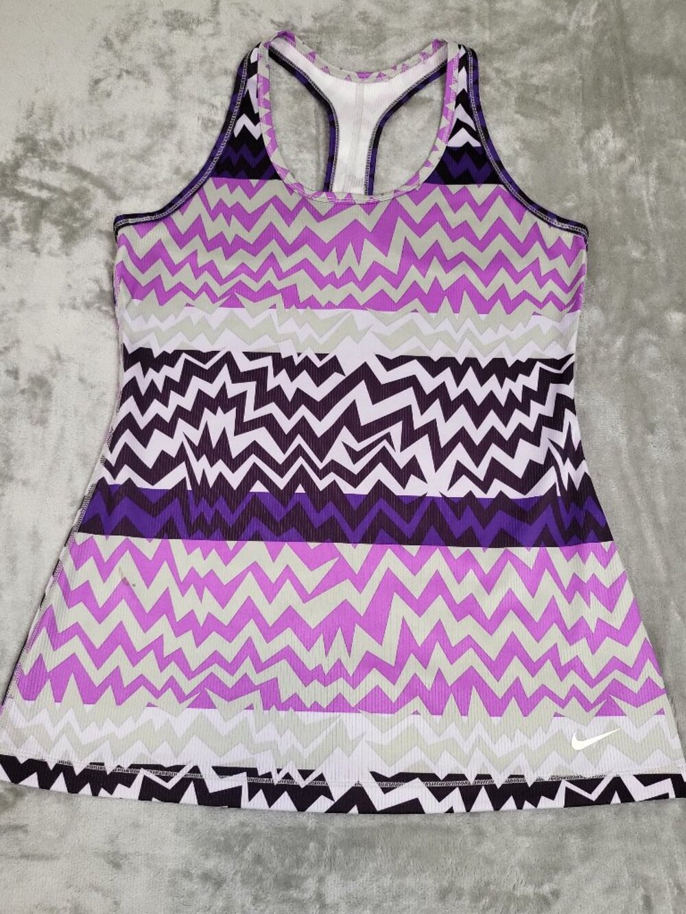 Nike Dri-FIT Women's Purple Chevron Racerback Athletic Tank Top Large